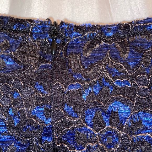 PERFECT FOR HOLIDAY PARTIES!! Blue and black lace over satin Medium Sized Dress - Picture 4 of 5